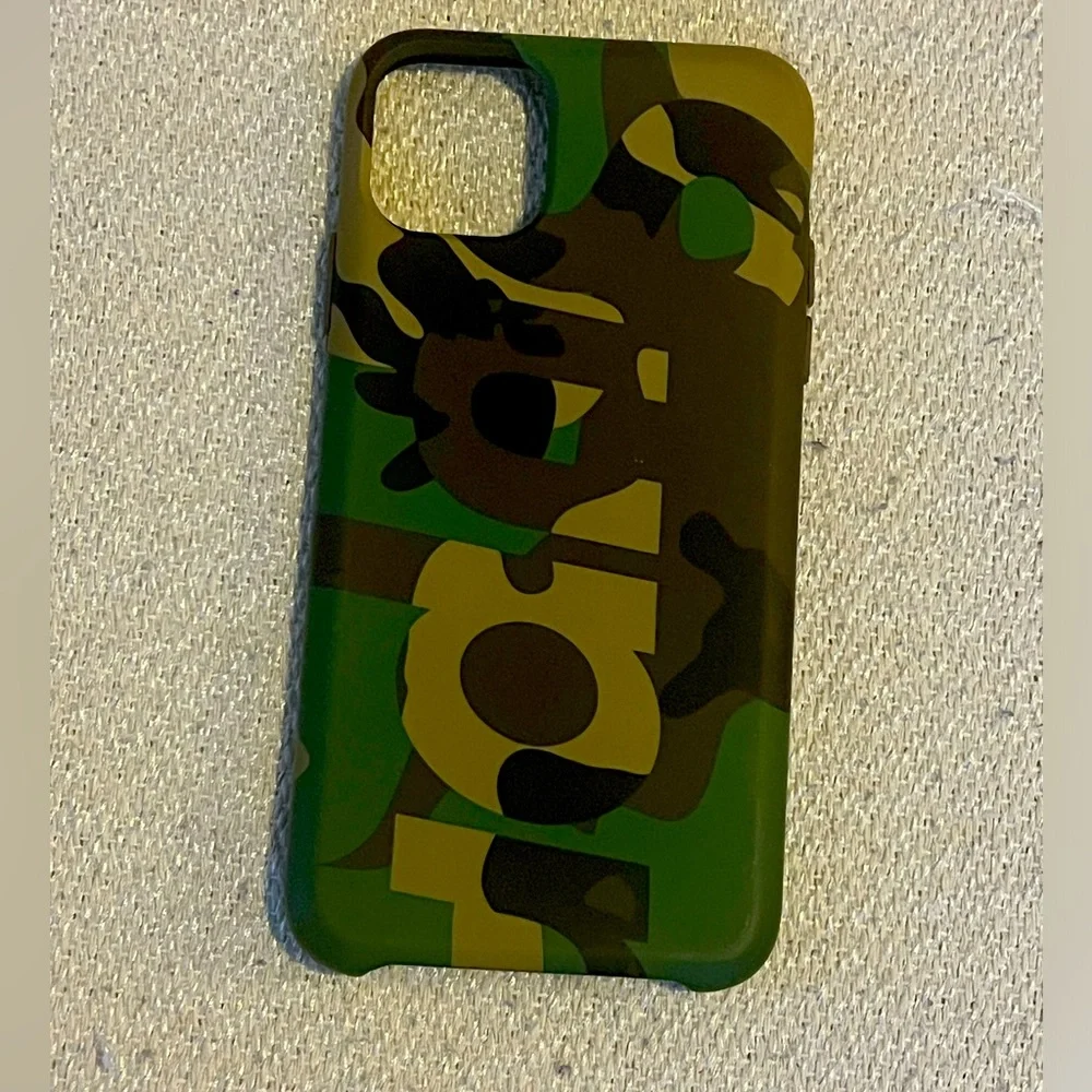 10/10 Supreme iPhone 11ProMax case - Picture 1 of 2